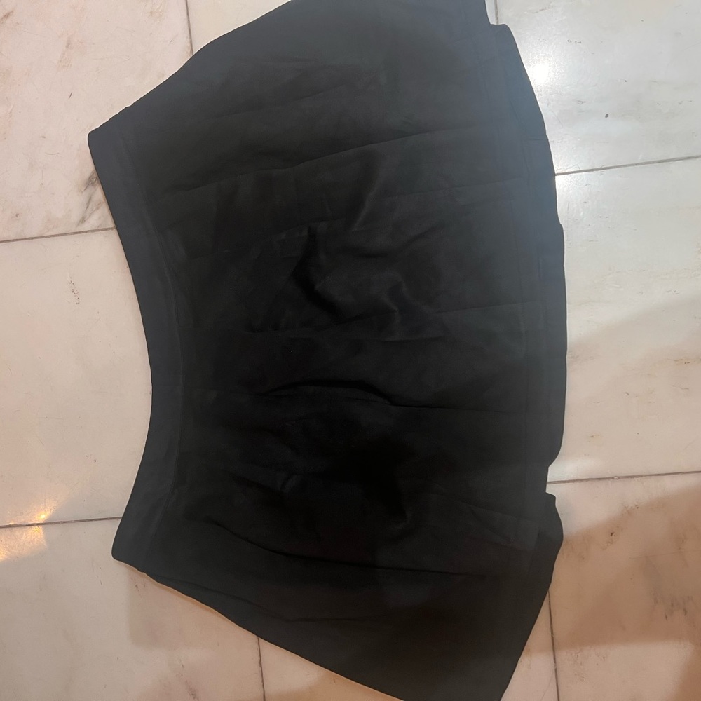 Black pleated skirt